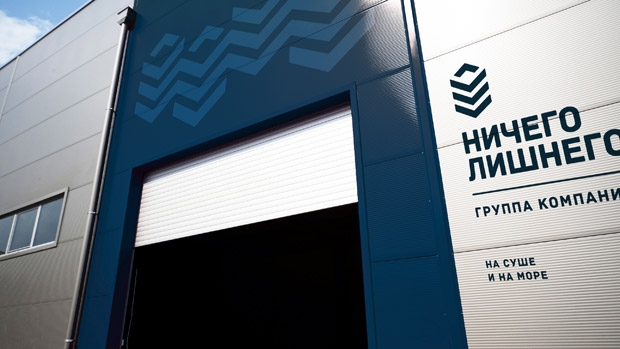 Bread Agency: Новый бренд «Ничего лишнего»